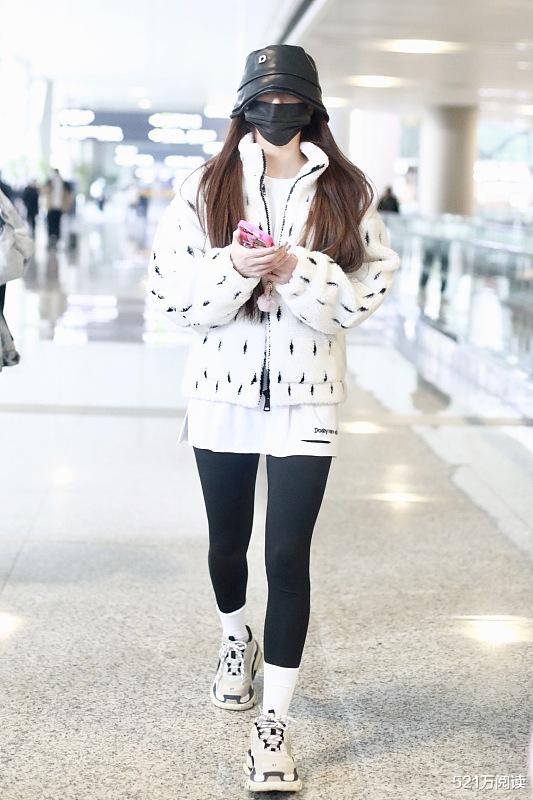 孔雪儿|孔雪儿清新小衬衫，《明媒善娶》路透，白白胖胖惹人注目