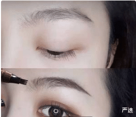 张馨予|张馨予与老公现身街头，排队买烧饼素质高，原来她不化妆也会描眉