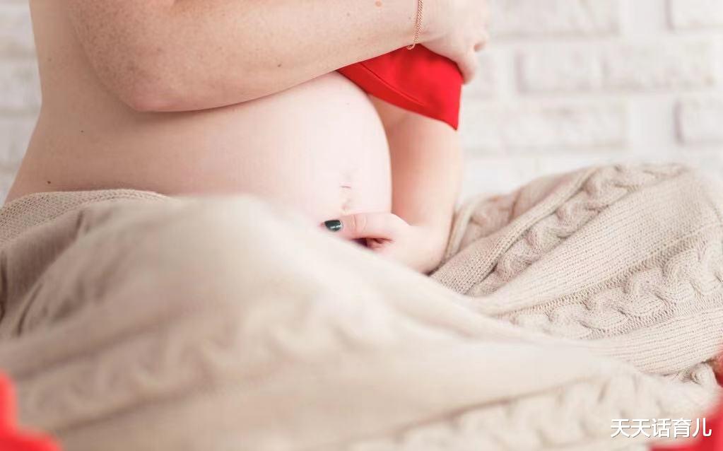 天天话育儿|孕期睡觉姿势有讲究，不同阶段睡姿很重要，孕妈妈早知早受益