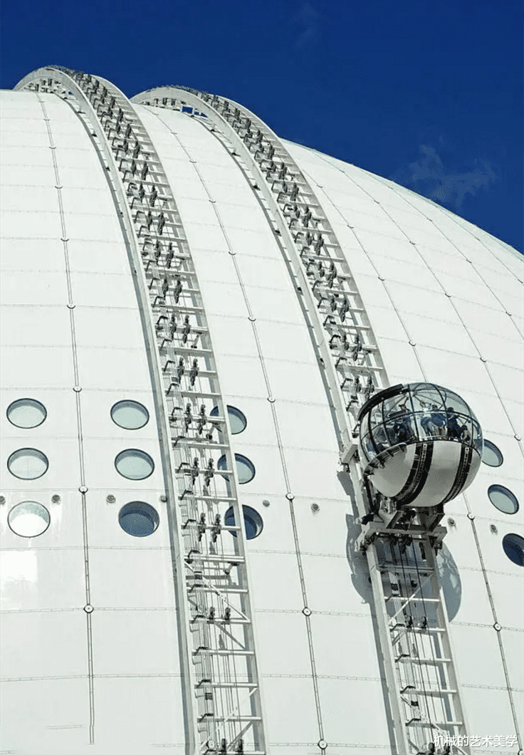  【运载之美】球形球场的球形观光电梯
