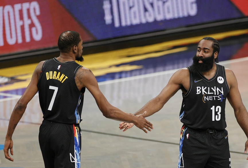 篮网队|一场比赛3个扣篮！为了加盟篮网夺冠，全联盟都被你骗了