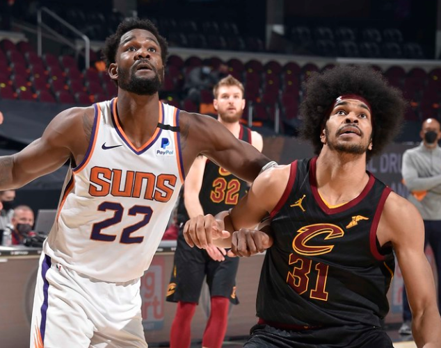 克里斯·保羅|16助0失誤，還有4斷2帽！保羅夢回巔峰，太陽拒絕爆冷逆轉(zhuǎn)