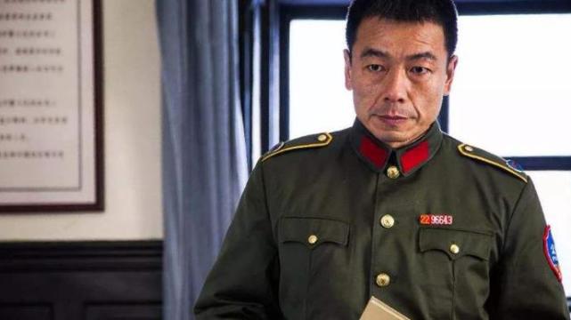 演艺圈|抗日神剧凉了，曾经的“五剑客”已无戏可拍，演艺圈容不下他们了