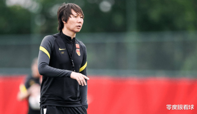 国足|国足战菲律宾首发11人曝光：韦世豪临危受命，武磊搭档阿兰冲锋，艾克森替补