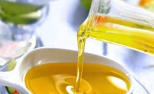 医生|吃什么油安全？医生建议：2种油经常吃危害大，最好不要吃了
