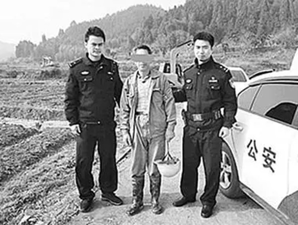 两段畸形的爱恋,惹出两起惨绝人寰的命案,凶手难逃法网