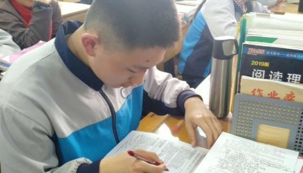 雪落无尘谈|初中男生用漫画记笔记，内容有趣又生动，老师看了赞不绝口