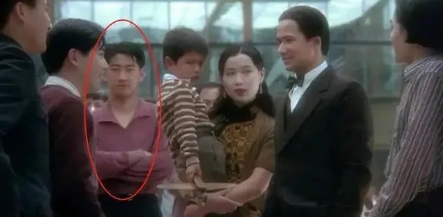 凤九|强吻女星，连上法制节目，周杰“被封杀”的幕后真相不简单