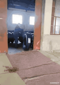 |“华为1996年的招聘广告，大家自己感受一下！”哈哈哈哈人才啊