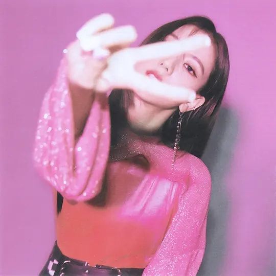 刘昊然|“人间四月”金智秀：曾首部女主戏却遭抵制，颜值一度超越实力