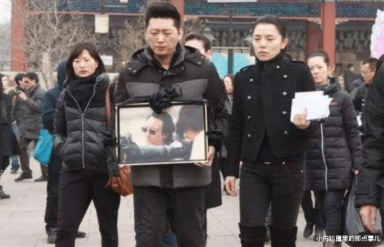 甄嬛传|《甄嬛传》播出十年，一个活成女王，一个守寡6年，至今不摘婚戒