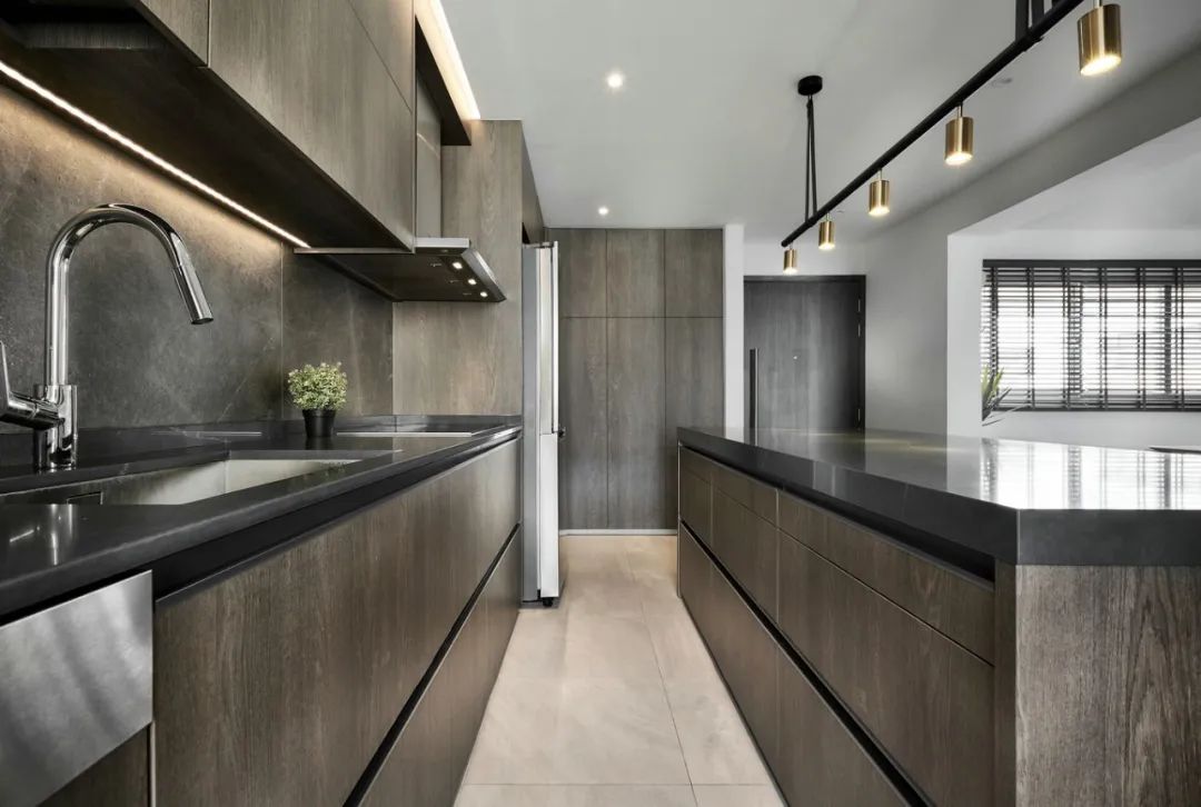 老房复式楼的逆袭！98m2简约风+大地色，这个家击中了我