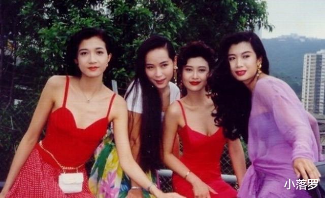 关悦|31张明星罕见照,看完泪流,认识图31的真老了