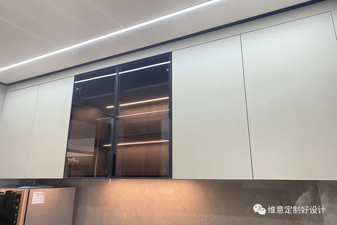 拆掉一间房改中西厨，全屋柜门无把手，她家的装修刷屏朋友圈！