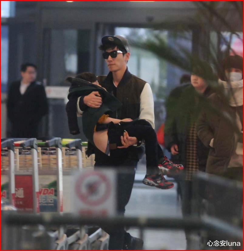 陈意涵|为某热搜挡枪，背锅2年不吭一声，张亮比你想得更理智