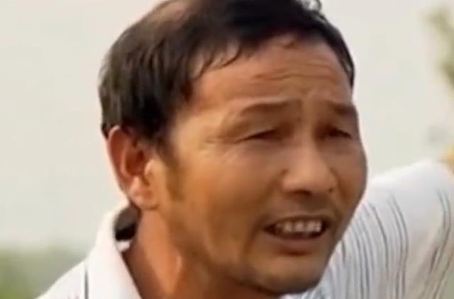炎炎夏日村民门窗紧闭,家人吃饭必戴头盔,诡异声音揭开可怕真相