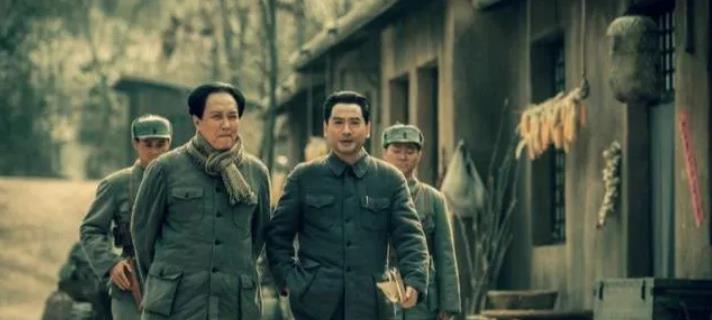 唐国强|再现开国将帅风范，唐国强自导自演献礼片将映，特型演员悉数登场