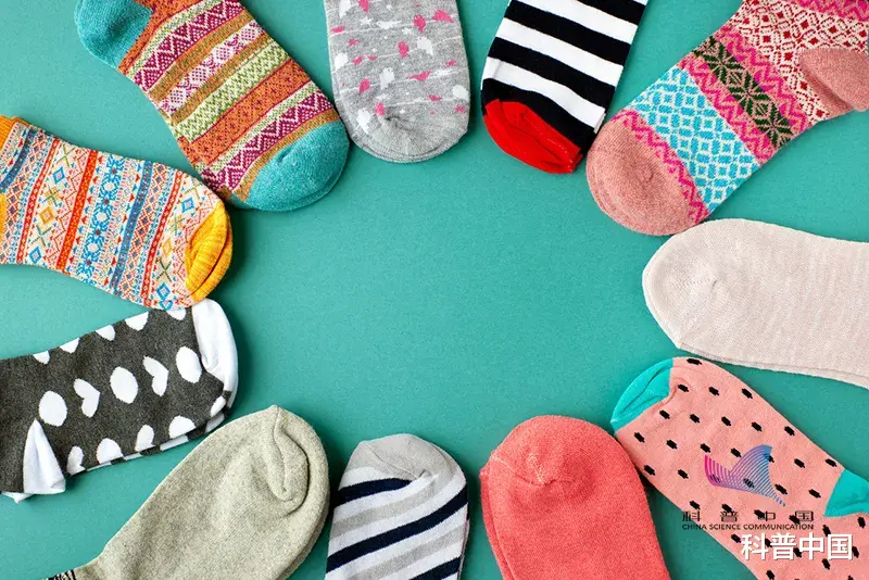 袜子|央视曝光！部分袜子致癌染料超标！挑袜子是一门学问…