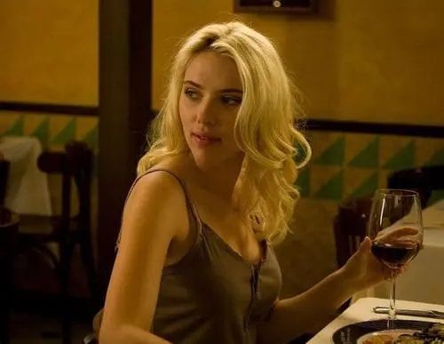 漫威|“黑寡妇”斯嘉丽：因利益与迪士尼闹翻，或将加入敌营“对着干”