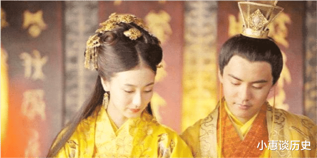 秦始皇|为什么嬴政之后穿黄龙袍，唯独秦始皇穿黑龙袍？专家：他们胆子太小