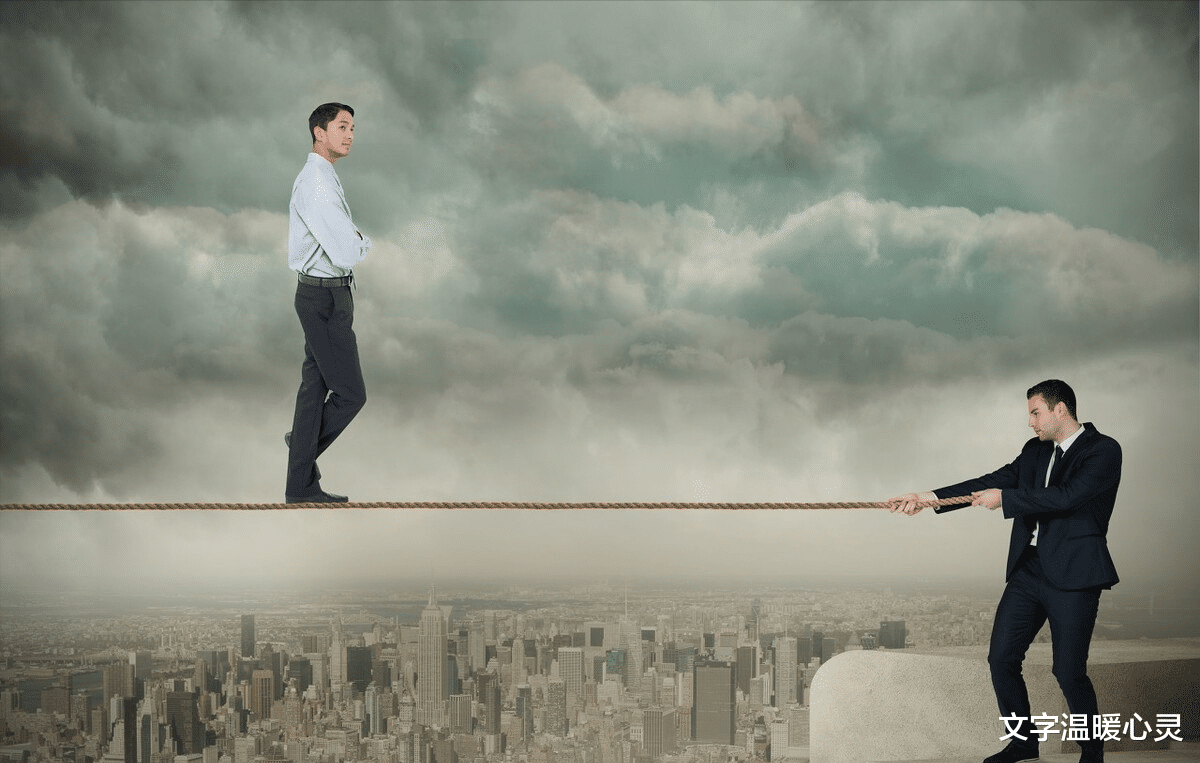 教父|读懂《教父》才明白：真正的人脉，从来不是那些能帮你的人！