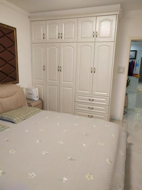 住了三年半的房子,装修家具家电花14.5万,不太好看但住着舒服