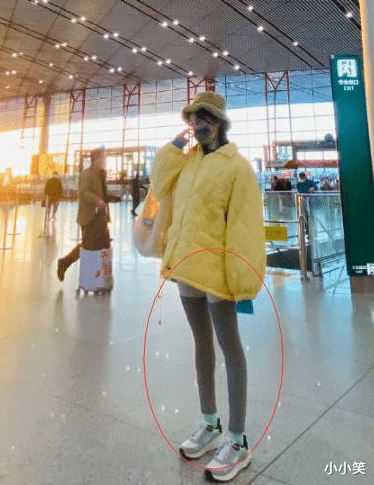 于小彤|小瞧陈小纭了！当她瘦身成功穿上“液体裤”，于小彤后悔都来不及