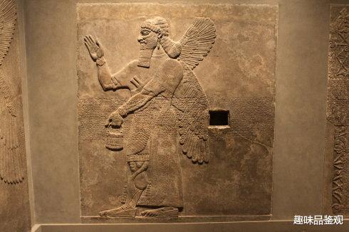 外星人 盘点古人刻画的疑似外星人雕像，专家无法解释，外星人或真实存在