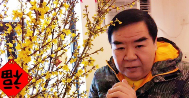 |郑则仕晒出自己香港的家,70岁还那么大食量,率性生活让人羡慕