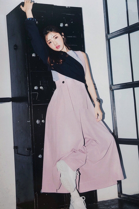 美人哒 石原里美的日系穿搭你懂吗?穿及膝衬衫好“吃身高”,全靠颜值撑