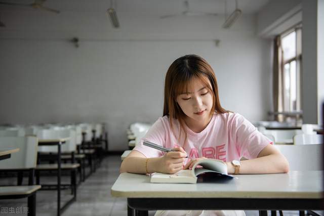 大学生|为什么农民工给一万多都不屑一顾,反倒是大学生给3000就行?