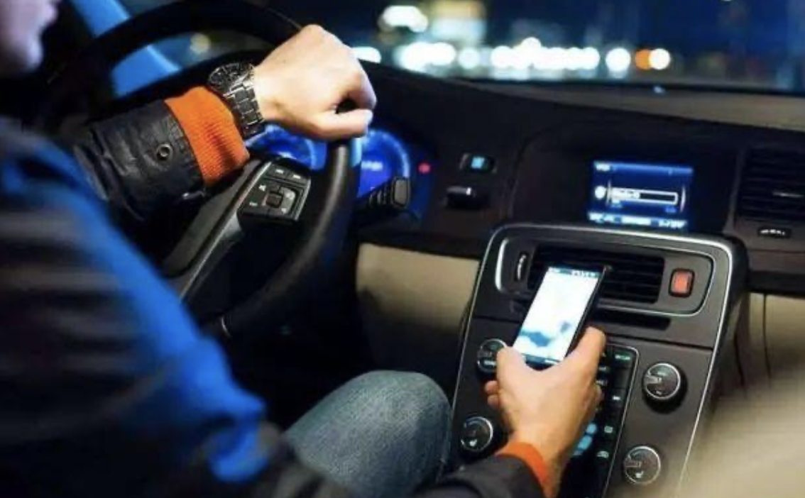 大学生 滴滴出行竟\盘活\了网约车市场，网约车司机泄露真实想法