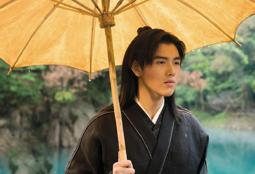 刘浩存|资源扎堆，主角作品霸屏，捧不红的这5位资源咖，星运成“玄学”