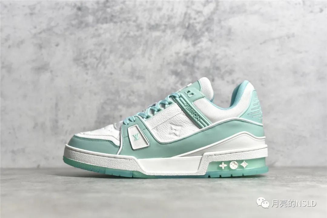 难舍离断|实拍奢侈品大牌trainer运动鞋细节对比,比阿迪耐克讲究,鉴定点更多