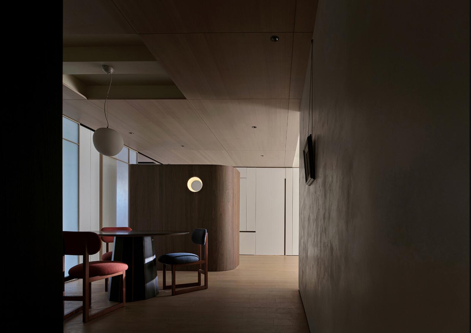 小拾谈装修 参观60后阿姨新家，全屋温润淡雅，空间开放自如，太有品味了