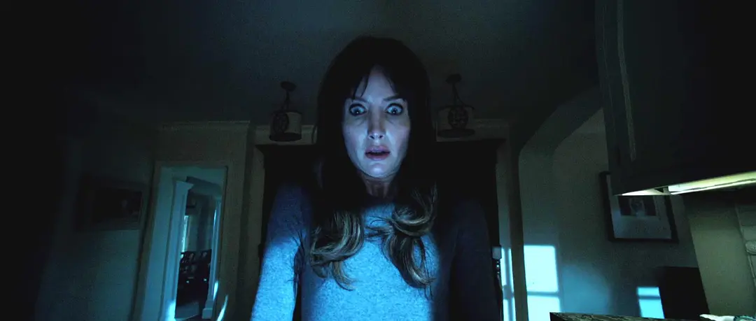 预告片|温子仁再拍恐怖片,新片预告并不吓人,网友吐槽:主角能跟鬼打起来