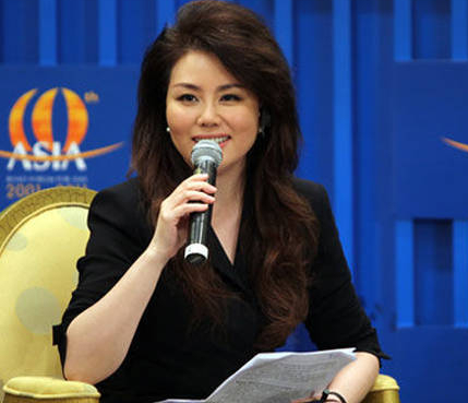 方静|《焦点访谈》主播方静，敬一丹的好同事，44岁却成了父母永远的痛