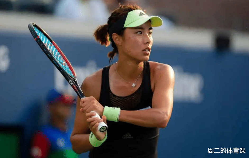 王薔|王薔慘遭“一輪游”！坦言已經沒有女性特征，球迷：猛一看還可以