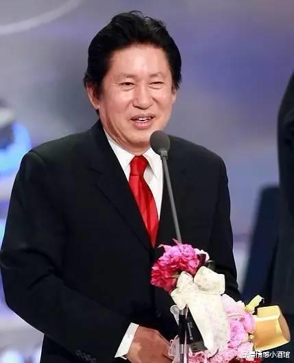 子晨情感小酒馆|相恋13年，75岁男友逼36岁女友堕胎：我已经老了，这是为了你好