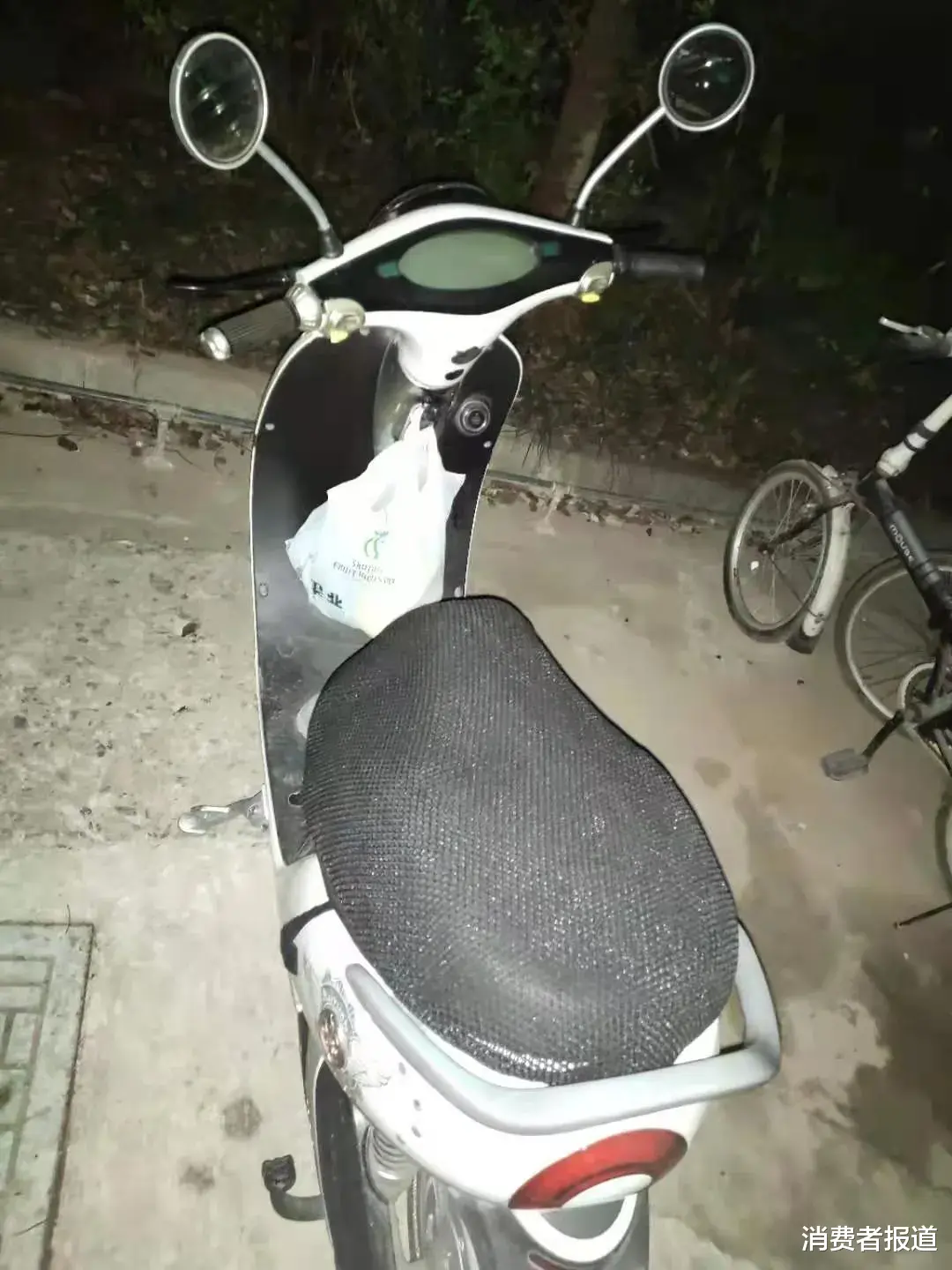 消费者报道 绿源电动车多次出现同一故障，门店称没配件无法维修