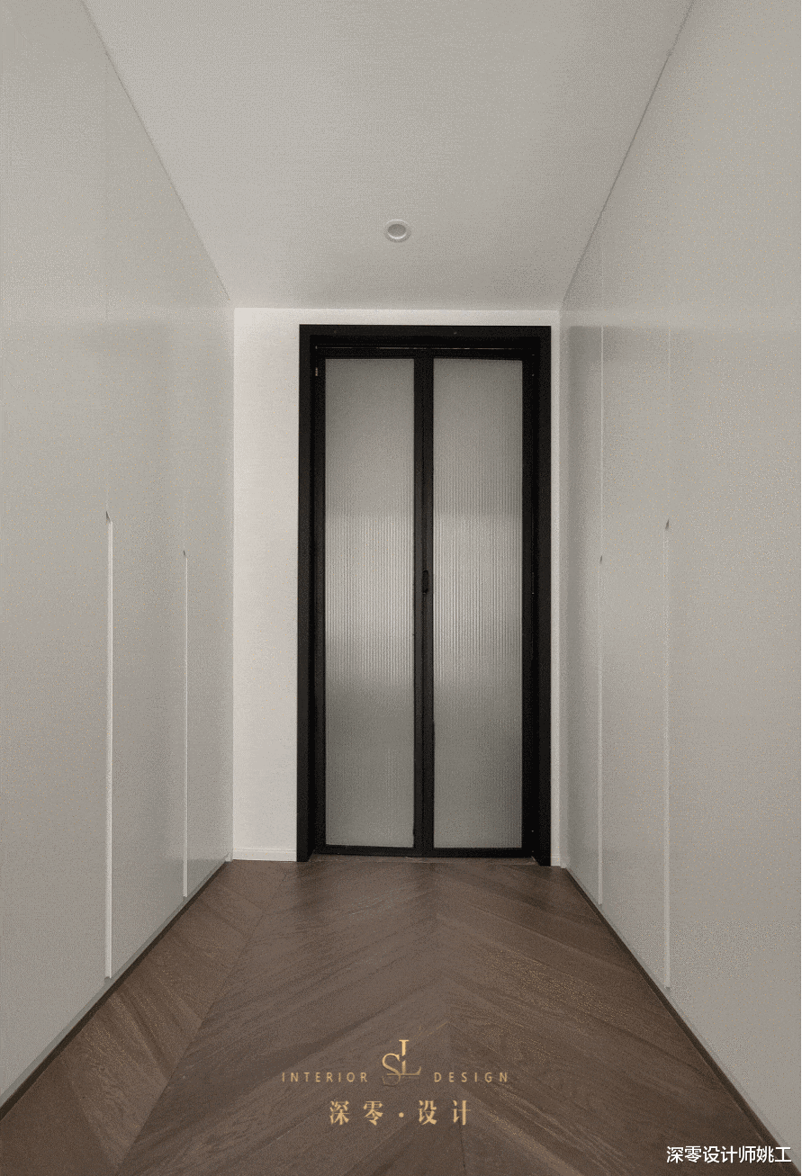 这是我见过最静谧的四居室,160㎡的蓝白灰,每一个空间都非常漂亮