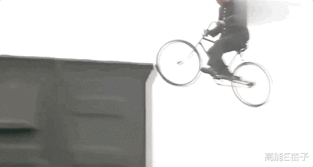 |只要飞得够高，万有引力就追不上我