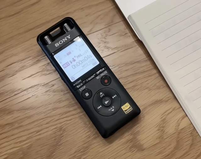 索尼PCM-A10太内卷了，一支录音笔还得当高解析播放器