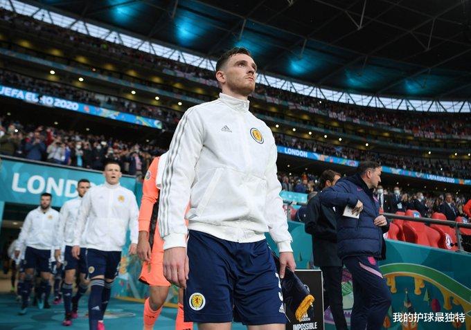 苏格兰|0-2，0-0！FIFA第44跌入绝境：30射0进球，下场死磕世界杯亚军