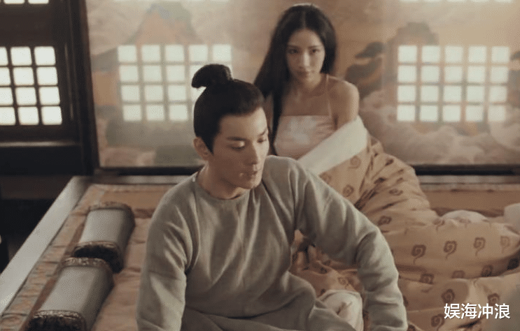 高圆圆|有一种尴尬叫“被发型封印颜值”，连高圆圆都被黄圣依艳压了