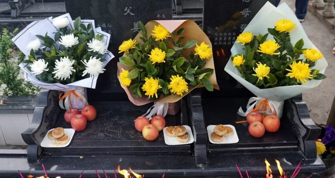 水果|上坟不能拿的三种水果，否则有不好的预兆！