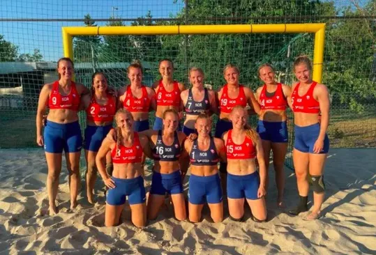 运动|挪威女运动员参加比赛遭罚款，因拒穿比基尼，网友：比赛还是选美