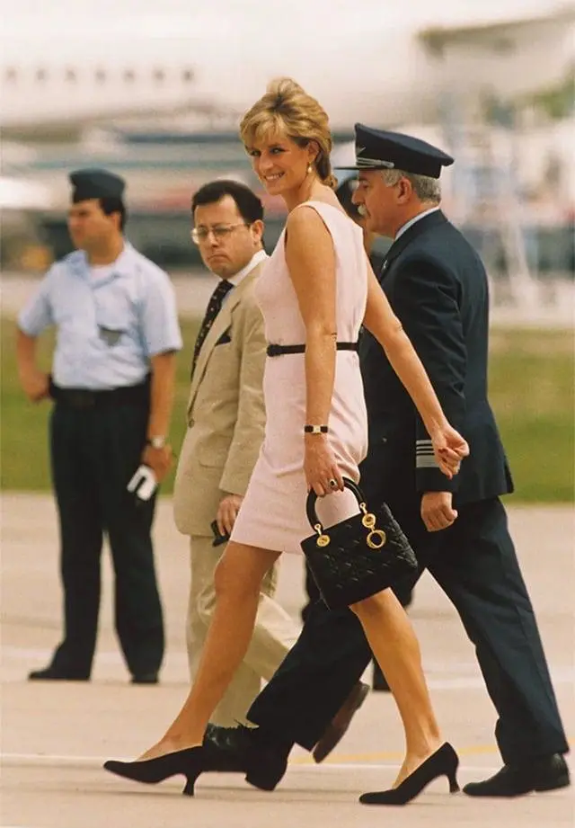 尚品控谈奢侈品|我扒了LV、Prada等大牌奢侈品包包，发现最经典的还是这几款 下篇