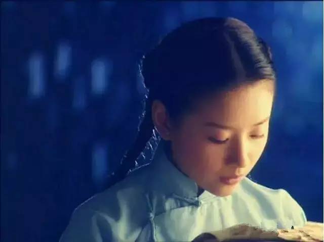 杨紫|娱乐圈公认最摄人心魄的36张脸，愿时光倒回去！