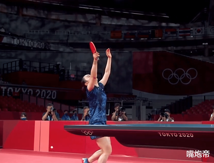 少妇 伊藤美诚心态崩了！孙颖莎先给她希望再暴打，绝望的做出孔雀开屏姿势